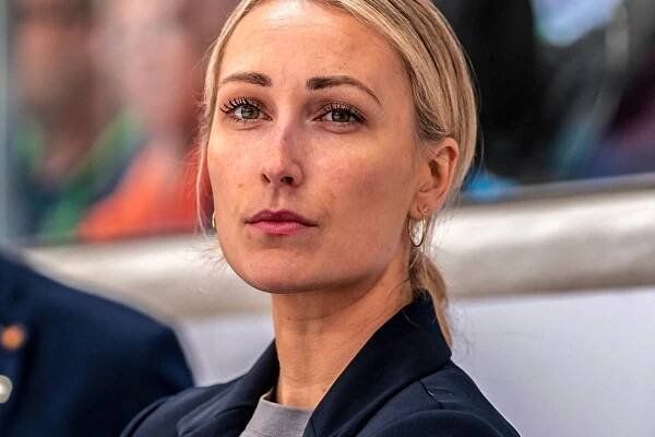 Jessica Campbell becomes NHL’s first female assistant coach joining Seattle’s bench