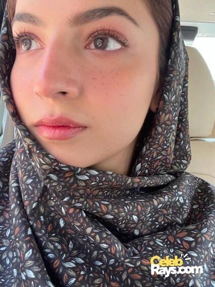 Dananeer Mobeen pawri girl