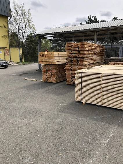 NÁKUP ŘEZIVA PRO TRUHLÁŘE A TESAŘE – Střední odborná škola Jarov