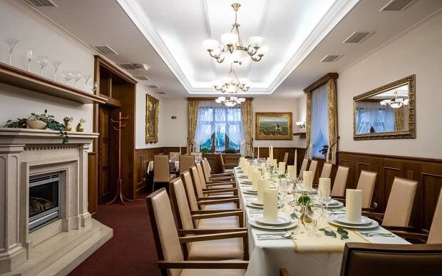 Beskydy: Valašské Meziříčí v rodinném Hotelu Abácie **** se snídaní a vstupem do wellness i fitness centra