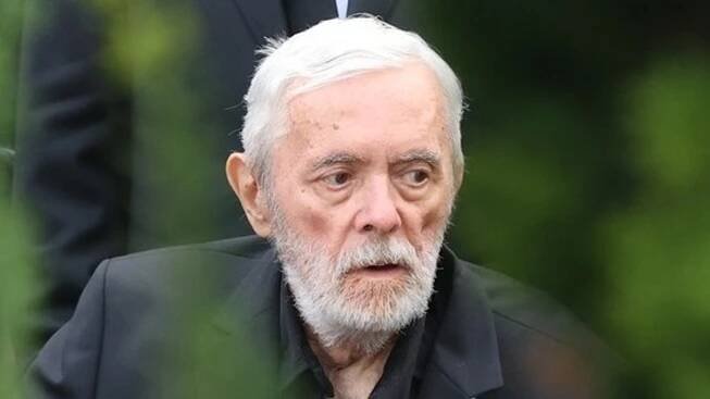 Těžce nemocný Josef Abrhám: Zbavil se všeho, co mu připomínalo Libušku