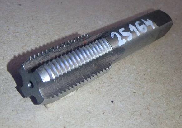 Závitník ruční sadový M14x1,5 Levý č. 2 - NEPOUŽITÝ - Nástrojenářadí.cz