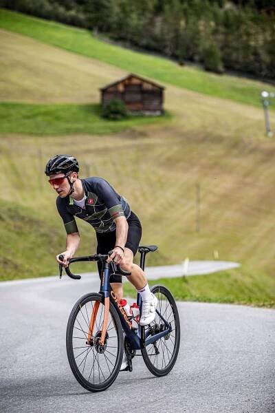 První jízda Nová Orbea Orca – individuálnější už to být nemůže! - Velomotion