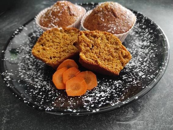 Celozrnné mrkvové muffiny – S Aničkou.cz