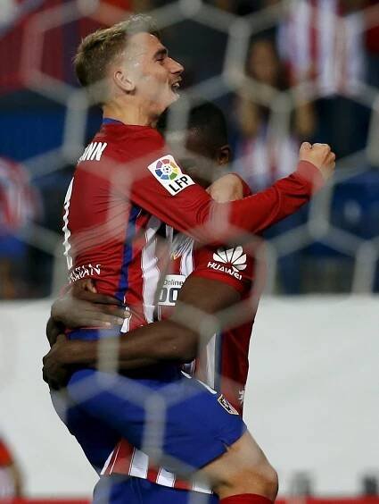 Atlético po dvou brankách Griezmanna vede španělskou ligu