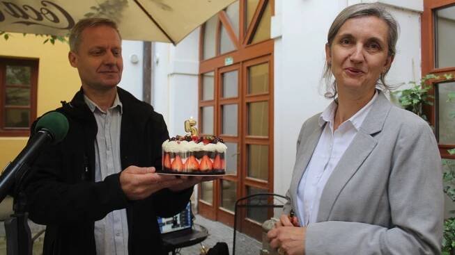 Uherským Hradištěm zněly šansony. Domácí hospic Antonínek slavil výročí