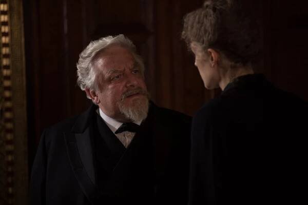 Simon Russell Beale - Radioaktivita - Z filmu