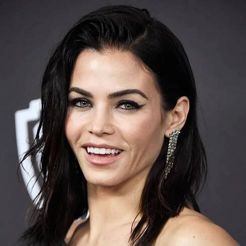 Jenna Dewan Tatum Showed Us Why You Need to Try Smoky Wings, Like, Now