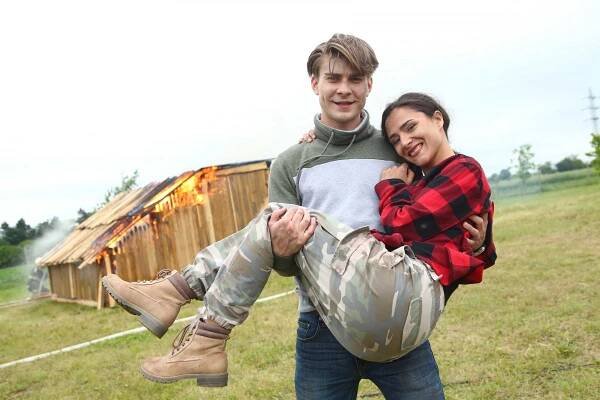 Seriál Slunečná slaví první rok s Burešovou a Lamborou v hlavních rolích - Tojesenzace.cz
