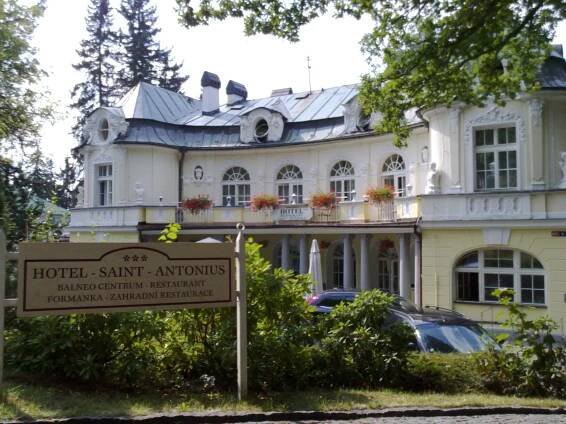 Soubor:Hotel Saint Antonius (01).jpg – Wikipedie