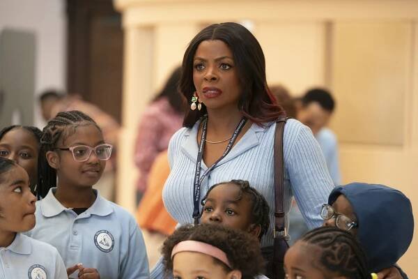 Janelle James on 'Undeniable' Emmy Buzz, Abbott Elementary Season 5