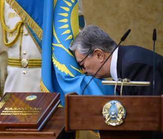Nový prezident Kazachstánu Kasym-Žomart Tokajev | iROZHLAS - spolehlivé zprávy