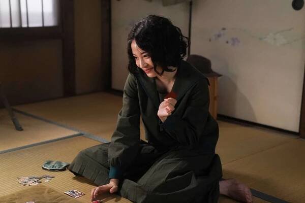 Suzu Hirose - Jukite kaeranu - Z filmu
