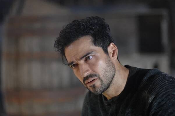 Exorcista - Janus - Z filmu - Alfonso Herrera