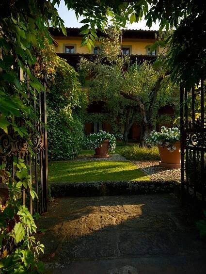 Arabella Lennox-Boyd | Garden in Tuscany
