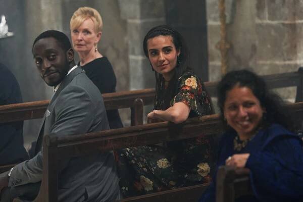 Čas čarodějnic - Epizoda 5 - Z filmu - Ivanno Jeremiah, Lindsay Duncan, Aiysha Hart