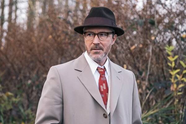 Projekt Modrá kniha - Co se skrývá pod povrchem - Z filmu - Aidan Gillen