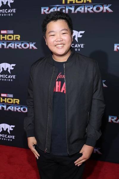 The World Premiere of Marvel Studios' "Thor: Ragnarok" at the El Capitan Theatre on October 10, 2017 in Hollywood, California - Hudson Yang - Thor: Ragnarok - Z akcí