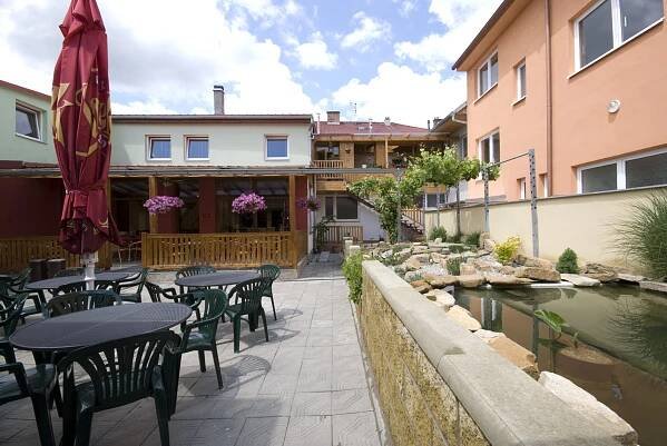 Restaurace Hvězda Bojkovice - Penzion - Slovácko