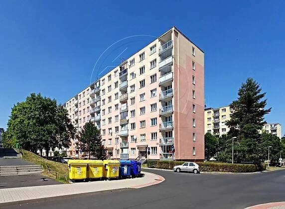náměstí 9. května, Chodov, okres Sokolov