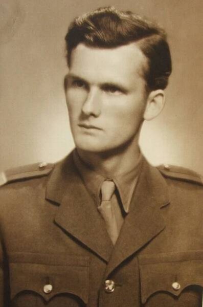Julián Slepecký (1928)