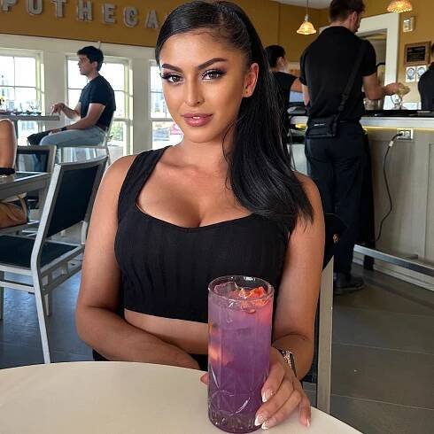 Sophia Leone 
