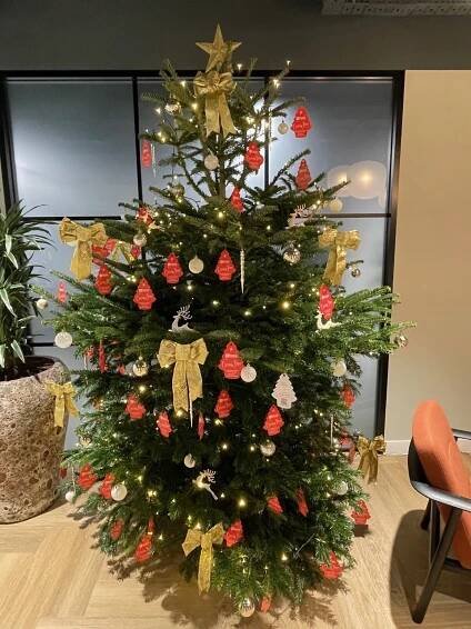 How to Host a Christmas Party Your Team Will Actually Love - Clara Office Management