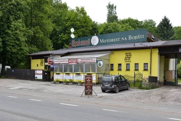 Motorest Na Bojišti, autor: Milan Drahoňovský