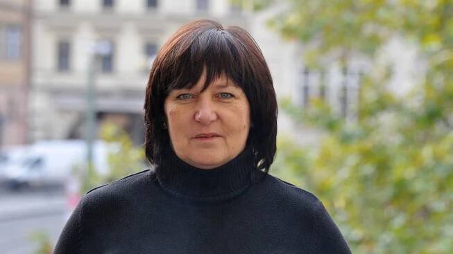 Nemocenskou braly loni jen dvě poslankyně