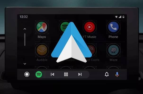 Chcete přehlednější Android Auto obrazovku? Takto vyměníte zástupce aplikací