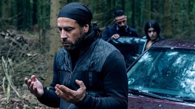 Rukojmí ve tmě - Epizoda 1 - Z filmu - Ola Rapace
