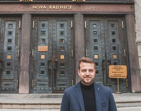 David Procházka, podnikatel a nejmladší zastupitel Prahy: Neříkám, že by se mi nelíbilo stát se primátorem, ale buď skončíte