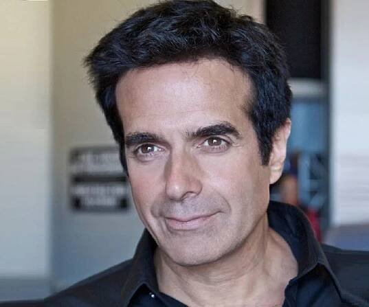 David Copperfield Biography - Facts, Childhood, Family Life & Achievements
