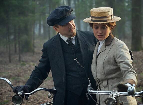 Jevgenij Mironov, Viktorija Isakova - Lenin. Neodvratnost. - Z filmu