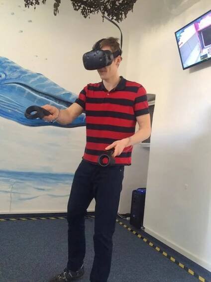 Přeneste se do jiných světů: 60 minut virtuální reality s 1 nebo 2 konzolemi