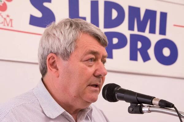 ANO, ale bez zahraničních agresí, ÚV KSČM 12.5. FOTO | Okresní výbor KSČM Nymburk