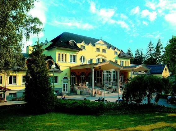 Nechte se hýčkat ve Spa Aphrodite Rajecké Teplice - HOTELHOUSE.cz