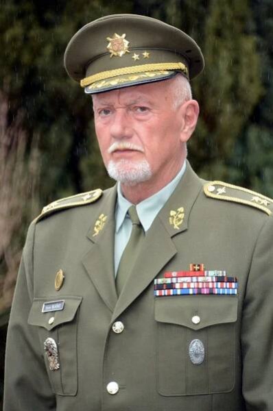 Generálmajor Hynek Blaško: Nenechme si od Bruselu diktovat! - NašePraha.cz
