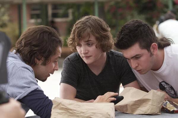Krvavý stát - Z filmu - Michael Angarano, Kyle Gallner, Nicholas Braun