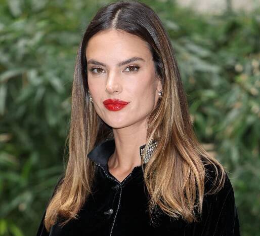 Alessandra Ambrosio in Bathing Suit Says "Brand New Week Beginning"