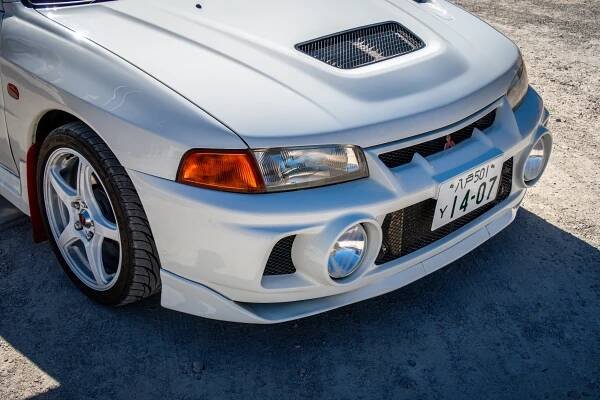 The Mitsubishi Lancer Evolution IV Is a Rowdy Rally Legend Without the JDM Markup