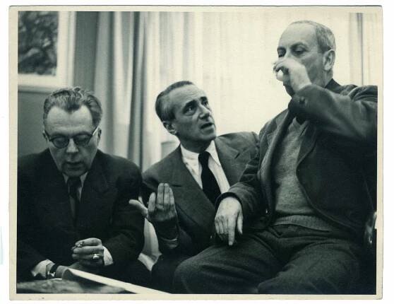 Richard Hülsenbeck, Hans Richter und Hans Arp, New York 1949 (Foto: Paul Weller)