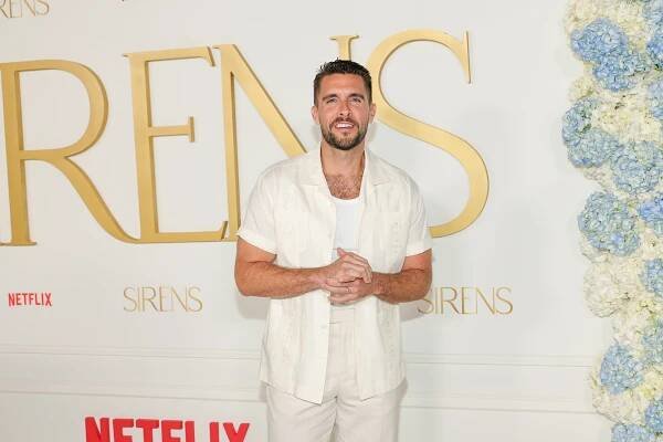 Josh Segarra Joins Fox's Medical Comedy 'Best Medicine'
