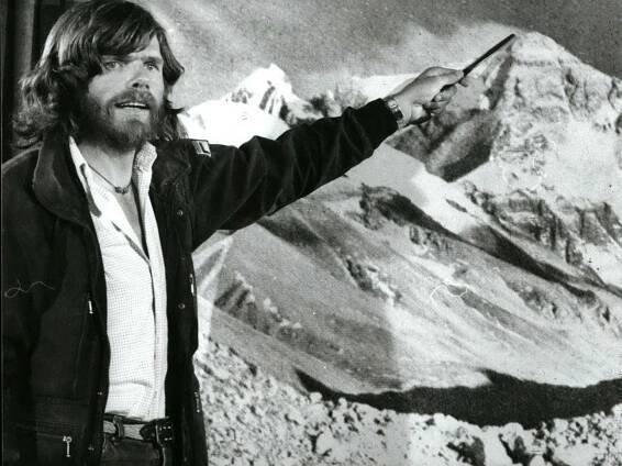 Influenceři na horách jsou problém. Jejich příspěvky přilákají davy lidí a místo zničí, říká horolezec Messner | Hospodářské