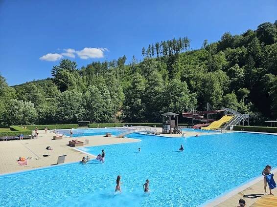 Galerie pro Dohřev vody a aquafitness na koupališti Červenka