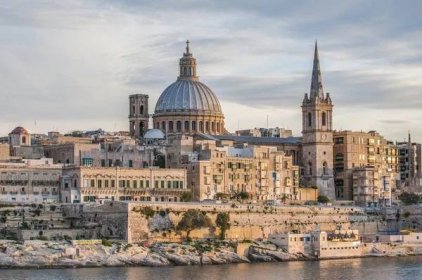 Valletta nábřeží panorama pohled, malta — Stock obrázek