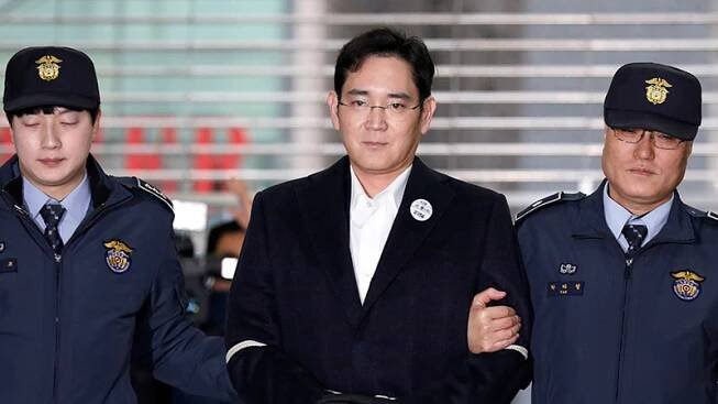 Manažer Samsungu Lee Jae-yong byl v Jižní Koreji odsouzen za korupci - oTechnice.cz