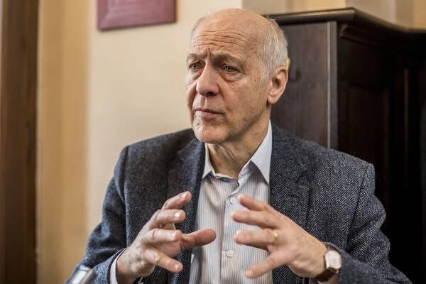 Petr Pavel může být hlasem střední Evropy, říká politolog Jacques Rupnik