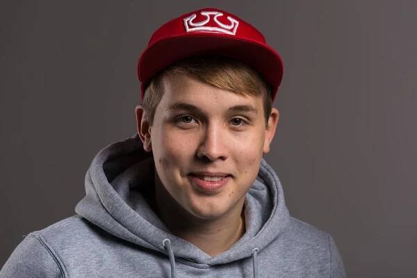 iList.cz » Chci dělat něco, co má smysl, a ne se zaprodávat, říká youtuber Jirka Král