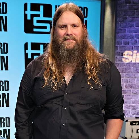 Chris Stapleton Returns to Howard Stern Show with Performance